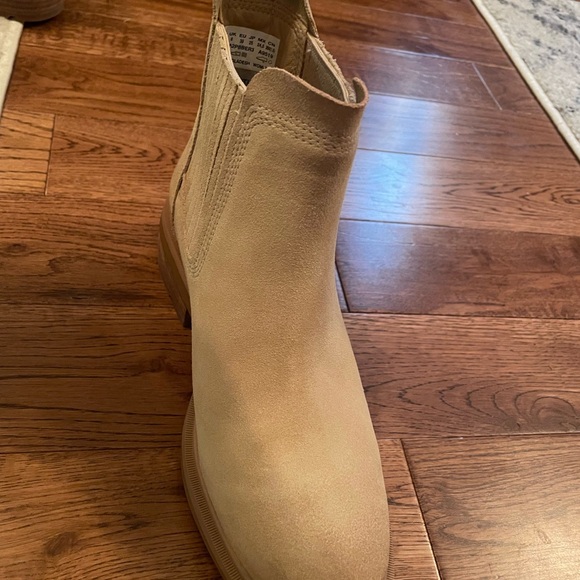 Timberland Tan Ankle Boots - Picture 4 of 7